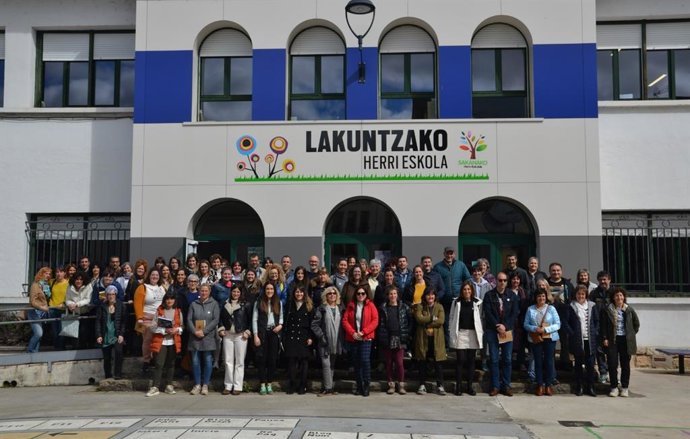 Participantes en la Octava edición de las jornadas de la Escuela Rural de Navarra.