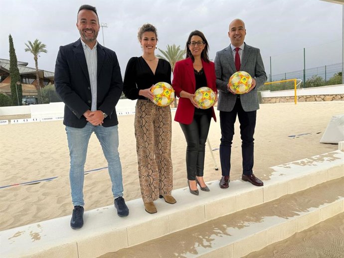 Presentación de las cuatro competiciones de fútbol playa que celebrará en Jaén.