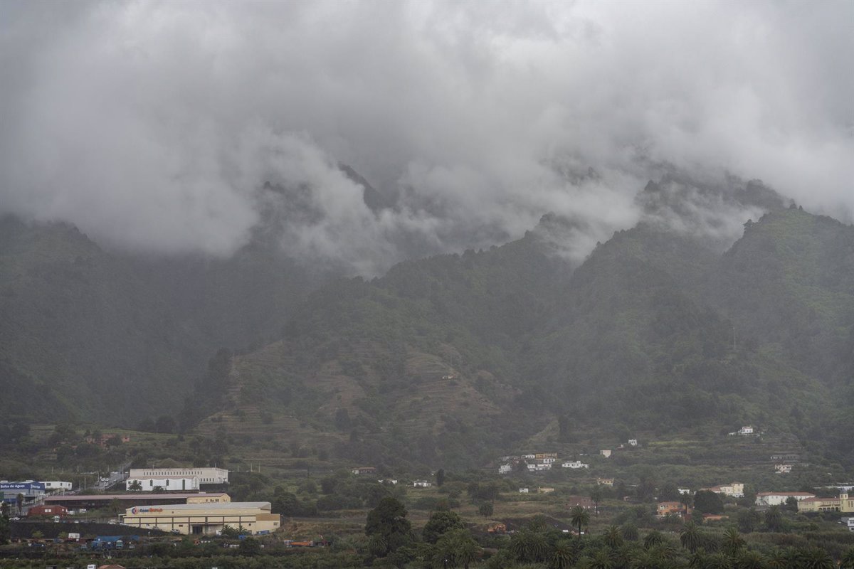 Nubosidad en islas montañosas y aviso amarillo por vientos en Gran Canaria y La Gomera para este Domingo de Resurrección
