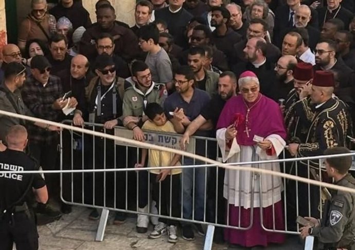 El arzobispo filipino Adolfo Tito Yllana