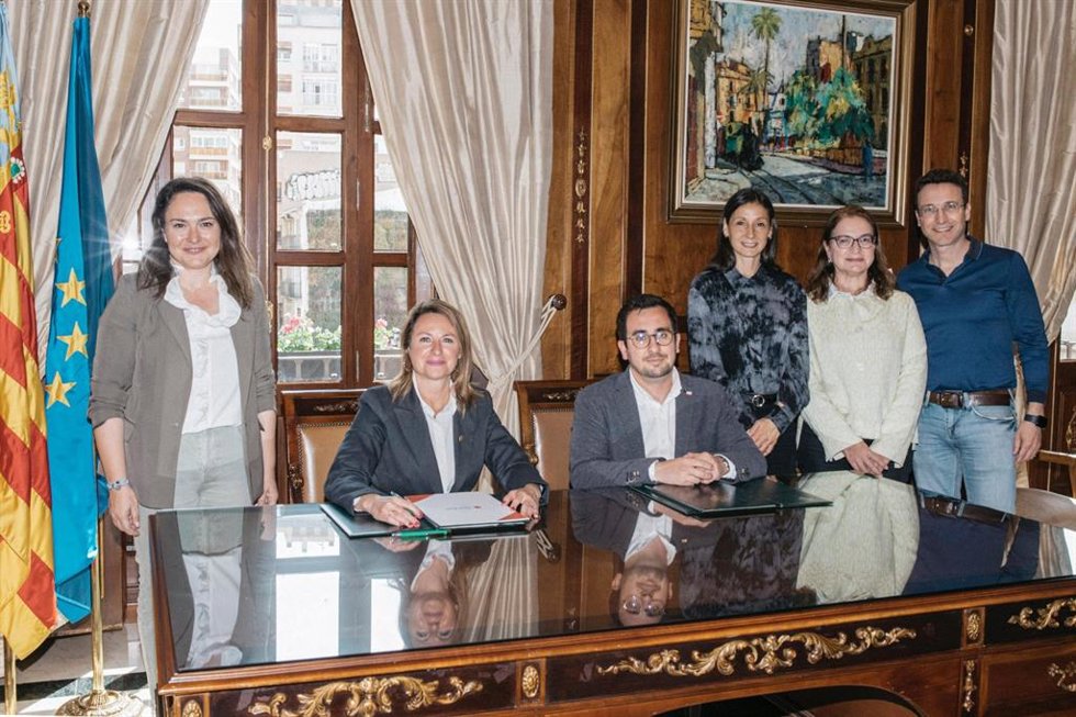 El Ayuntamiento de Castelló, Cruz Roja y La Caixa renuevan su compromiso con el 'Proyecto Final de Vida y Soledad'