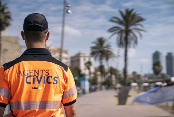 Los agentes cívicos de Barcelona registran 6,7 millones de actuaciones en 10 años