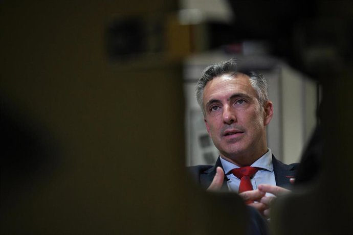 Archivo - El consejero de Medio Ambiente, Agricultura e Interior de la Comunidad de Madrid, Carlos Novillo, durante una entrevista para Europa Press, en la Consejería de Medio Ambiente, a 12 de diciembre de 2023, en Madrid (España). 