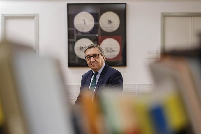 El conseller de Educación, Cultura, Universidades y Empleo de la Generalitat valenciana, José Antonio Rovira, posa para Europa Press. 
