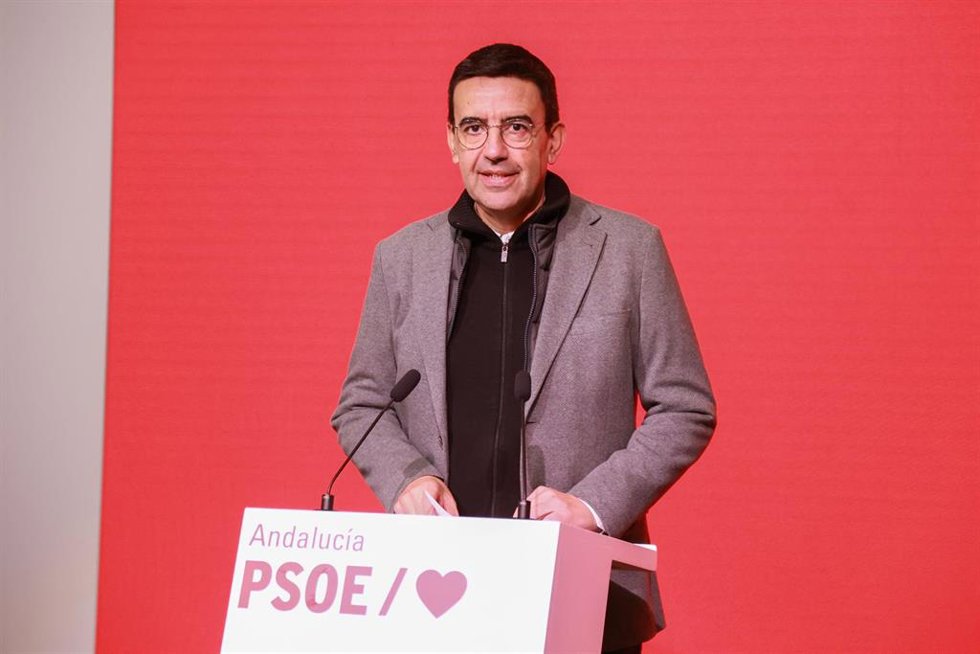 Archivo - El parlamentario autonómico del PSOE-A Mario Jiménez, en una foto de archivo.