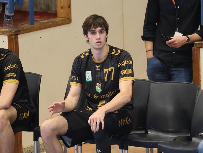 Pablo Urdangarin recibe el apoyo de su familia en su último partido