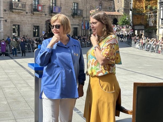 Mariví Monteserín y Lucía González