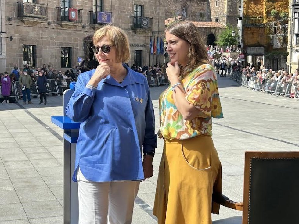 Mariví Monteserín y Lucía González