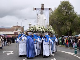 El Santo Cristo Resucitado ha tenido que ser tapad
