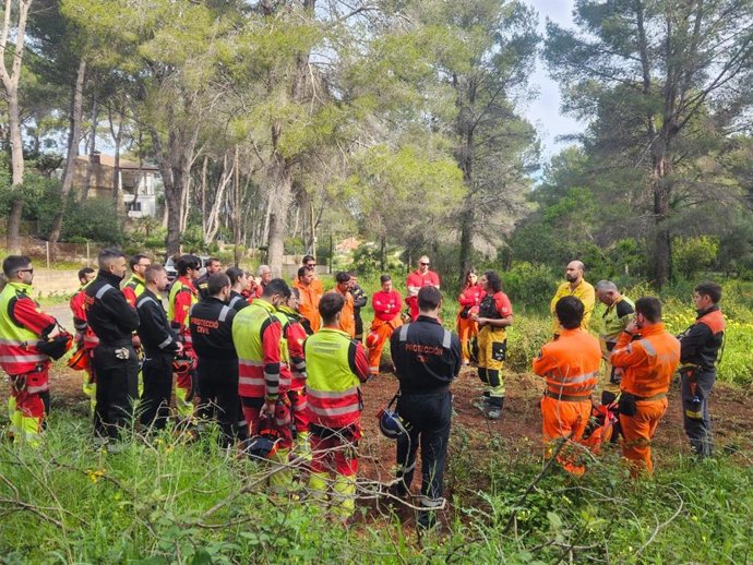 Ivaspe forma a agrupaciones de Protección Civil para colaborar "con seguridad y eficacia" en incendios forestales 
