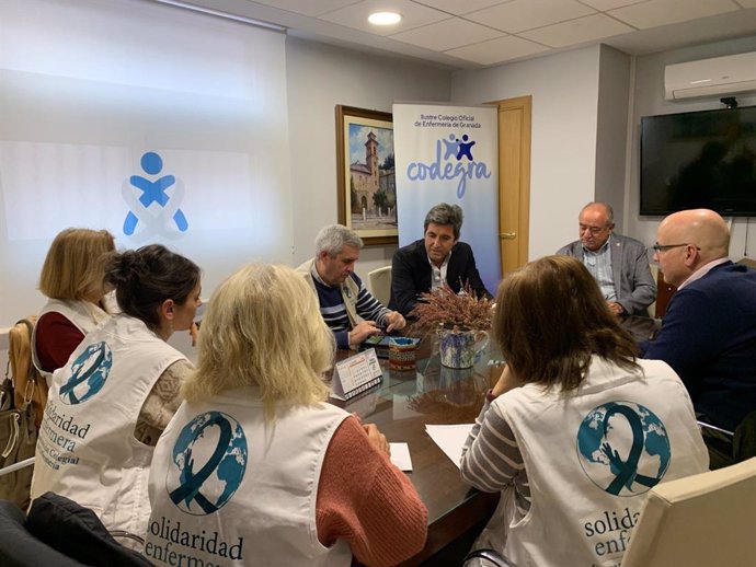 Visita del PP de Granada a la ONG Solidaridad Enfermera del Colegio de Enfermería.