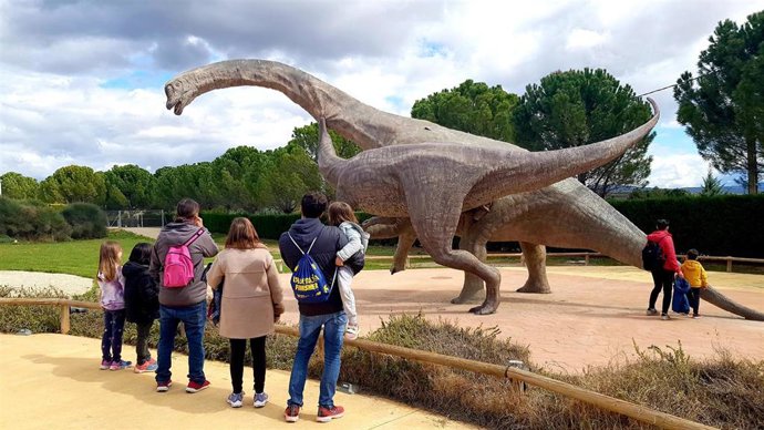 Visitantes a Tierra Magna de Dinópolis esta Semana Santa