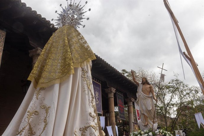 A procissão do Encontro traz um final ensolarado para uma Semana Santa chuvosa em Guadalajara