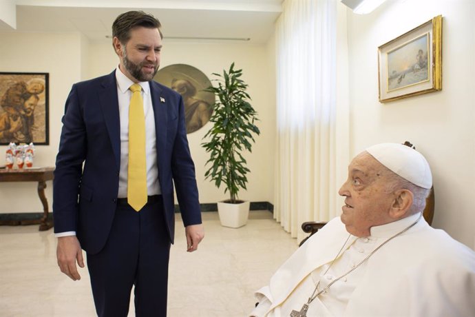 El papa Francesc amb el vicepresident dels EUA, JD Vance