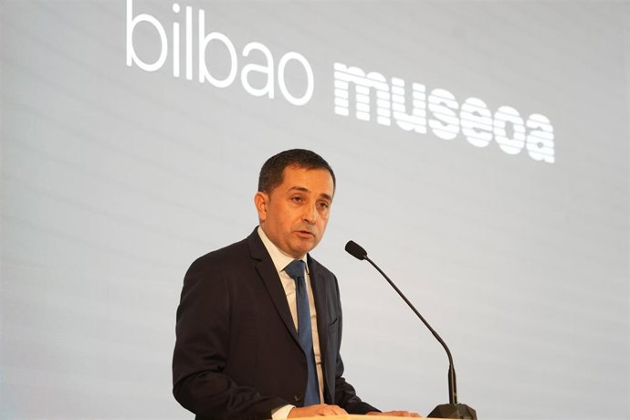 Archivo - El presidente de BBK, Xabier Sagredo Ormaza