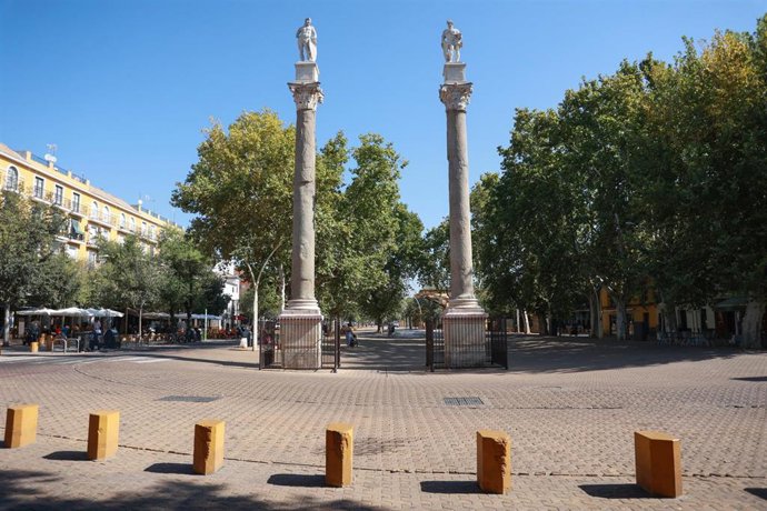 Archivo - Vista general de la Alameda de Hércules, en el centro de Sevilla