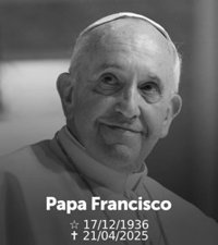 Las campanas de la Catedral de Santander doblan a las doce por el fallecimiento del Papa Francisco