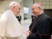El obispo de Mallorca destaca la "valentía" del Papa Francisco y su "acción centrada en los pobres y descartados"