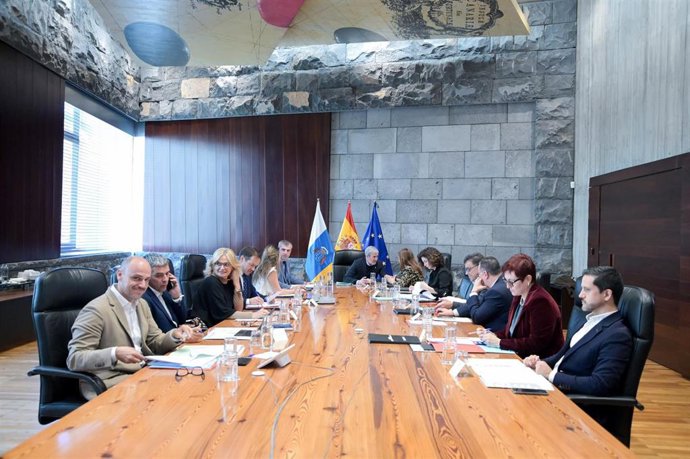 Archivo - Reunión del Consejo de Gobierno de Canarias