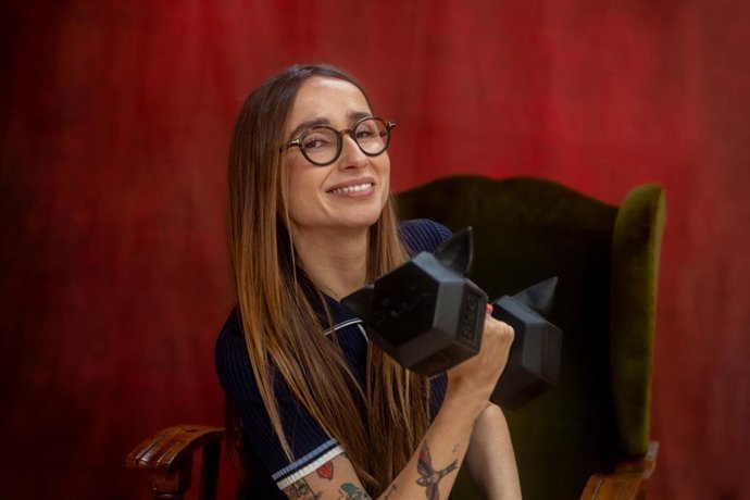 Archivo - La cantante y compositora, Zahara, posa para Europa Press, a 18 de febrero de 2025, en Madrid (España). María Zahara Gordillo Campos más conocida como Zahara, es una cantante, compositora, actriz, presentadora de televisión, productora y escrito