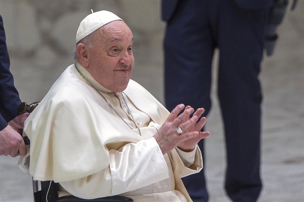 Archivo - El Papa Francisco durante una audiencia en el Vaticano en enero de 2025 (archivo)