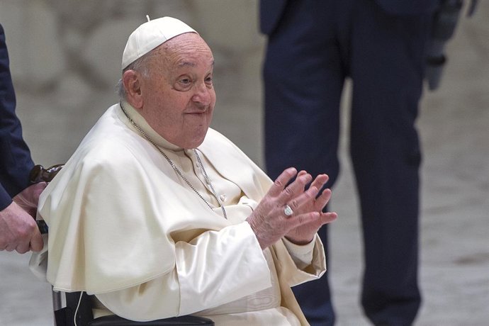 Archivo - 29 de janeiro de 2025, Vaticano, Cidade do Vaticano: O Papa Francisco preside sua audiência geral semanal na sala Paulo VI, no Vaticano. Foto: Alessia Giuliani/IPA via ZUMA Press/dpa