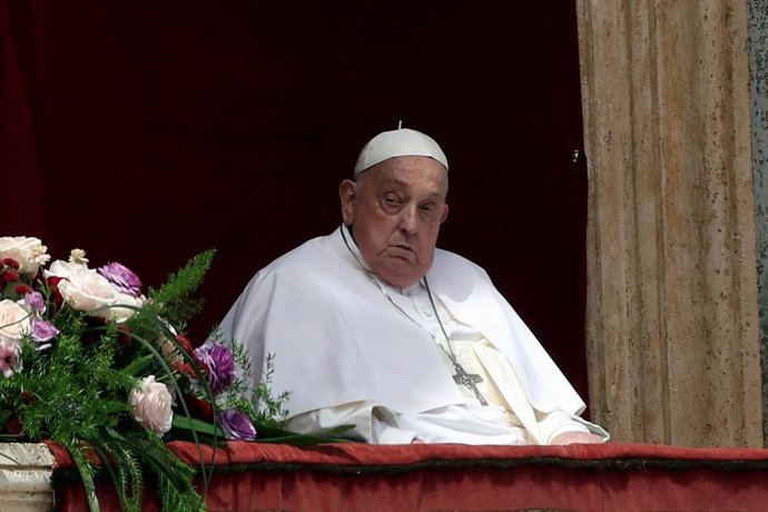20 de abril de 2025, Roma, Itália: O Papa Francisco participa da Santa Missa no Domingo de Páscoa e da Bênção 'Urbi et Orbi' na Praça de São Pedro: 990432188, Licença: Rights-managed, Restrictions: , Liberação de modelo: não, Linha de crédito: Marco Iacob