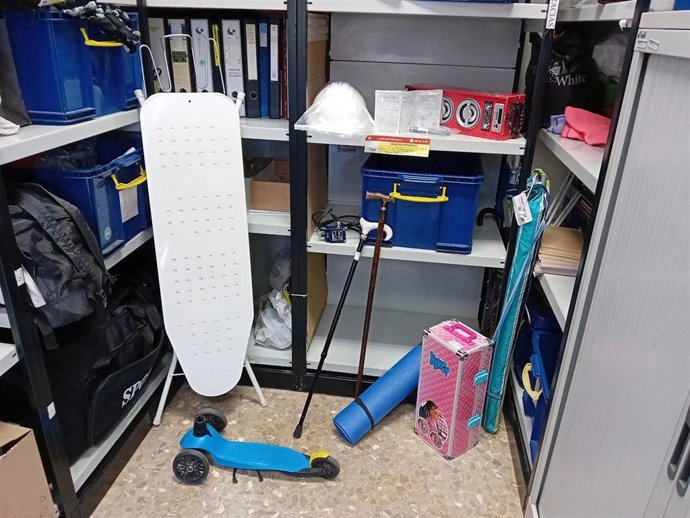 FGV recoge más de 8.300 objetos perdidos en Metrovalencia y TRAM d'Alacant en 2024