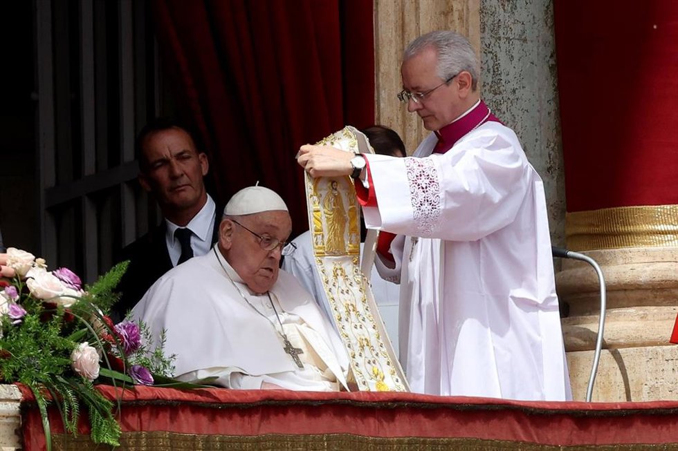 April 20, 2025, Rome, Italy: Pope Francis attends the Holy Mass on Easter Sunday and 'Urbi et Orbi' Blessing at Saint Peter's Square.,Image: 990432271