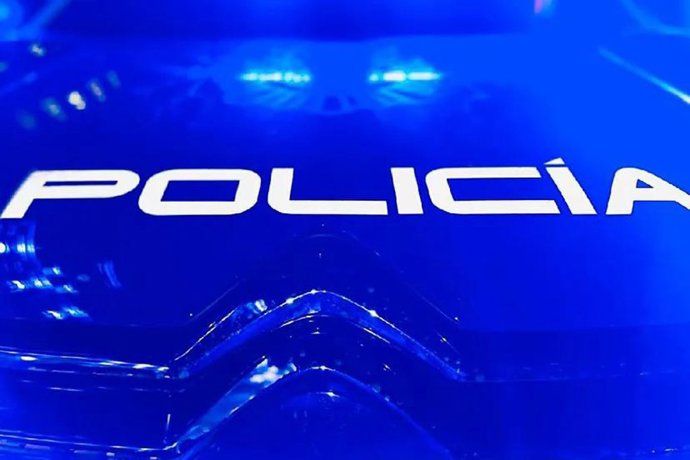 Archivo - Identificado un ladrón de botellas de champán en Valladolid.