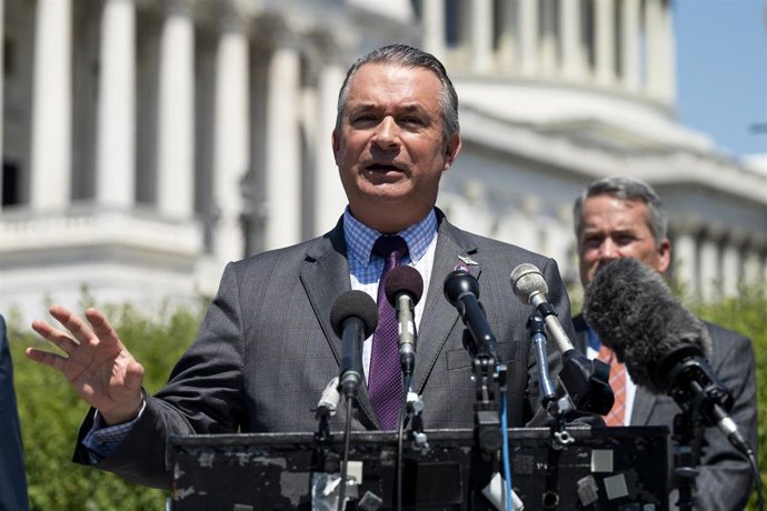 Archivo - El congresista republicano Don Bacon