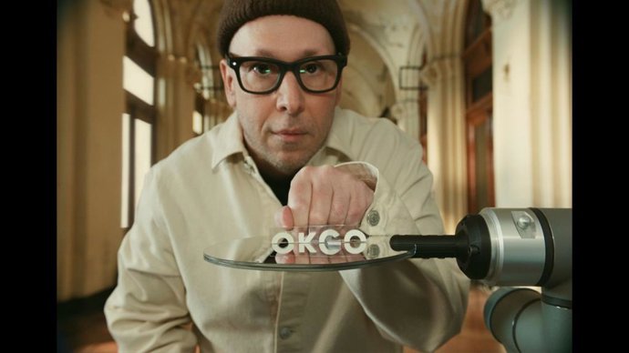 Fotograma de Love el nuevo vídeo de la Banda OK Go