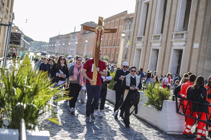 Un grupo de peregrinos en Ciudad del Vaticano