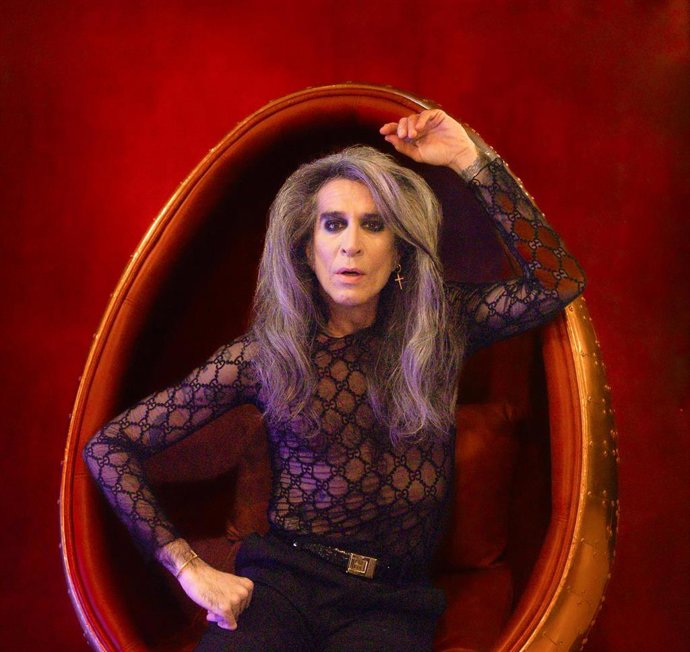 Archivo - El cantante Mario Vaquerizo posa para Europa Press, a 7 de marzo de 2025, en Madrid (España). Mario Vaquerizo es, además de cantante, humorista y colaborador de radio y televisión. Es el vocalista principal de Nancys Rubias, un grupo fundado en 