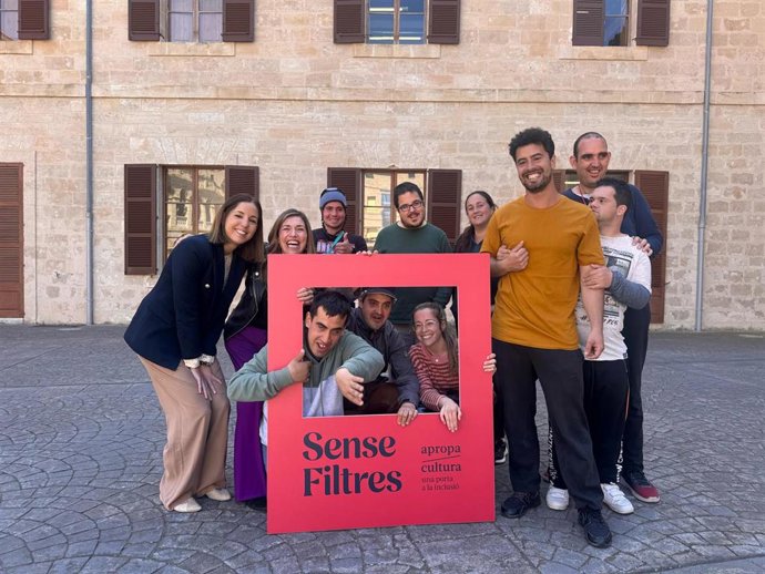 El Consell de Mallorca incrementa la oferta cultural inclusiva en la isla a través de Apropa Cultura.