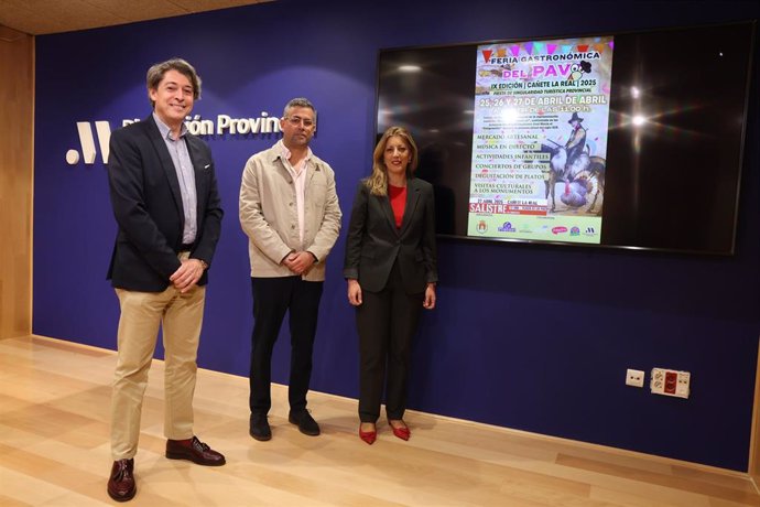 La diputada provincial María del Carmen Martínez durante la presentación de la Feria del Pavo de Cañete la Real