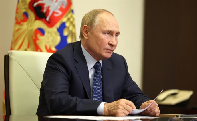 Archivo - Arquivo - O presidente russo Vladimir Putin durante uma videoconferência (arquivo)