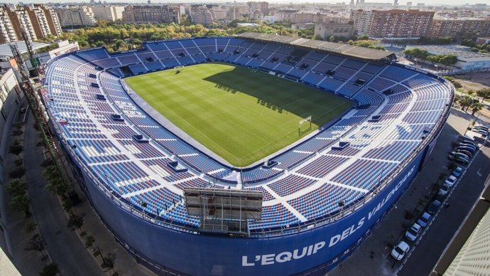 València modificará la ordenanza de contaminación acústica para permitir las 'fan zone'