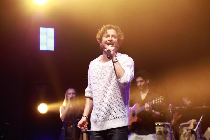 Archivo - El cantante Manuel Carrasco.