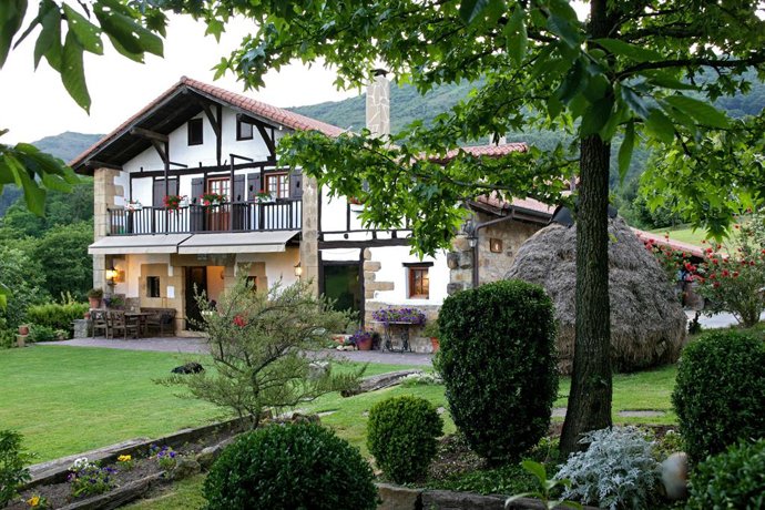 Archivo - Landa ostatu bat