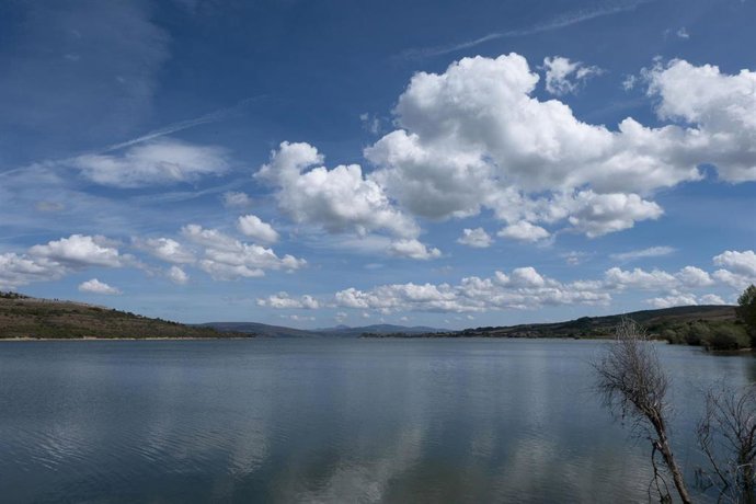 Archivo - Pantano del Ebro