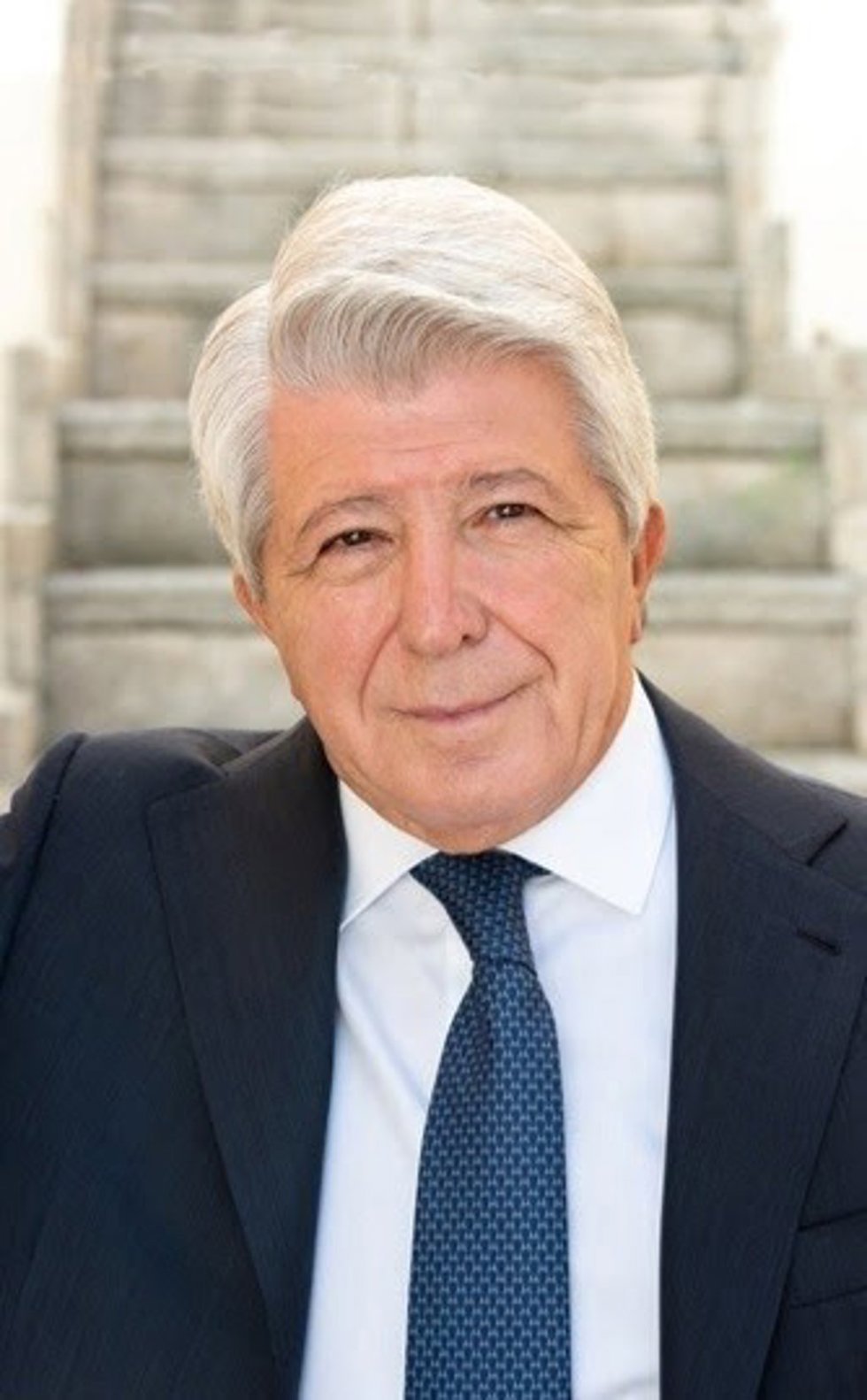 Enrique Cerezo.