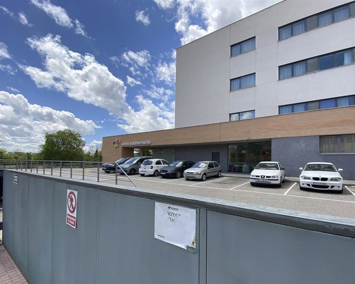 Archivo - Fachada de la Residencia Amavir de Valdebernardo, en Madrid (España) a 28 de abril de 2020.
