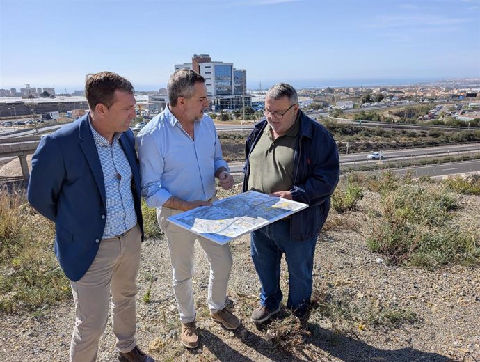 Rafael Torres, Juan Antonio Lorenzo y Manolo García (PSOE).