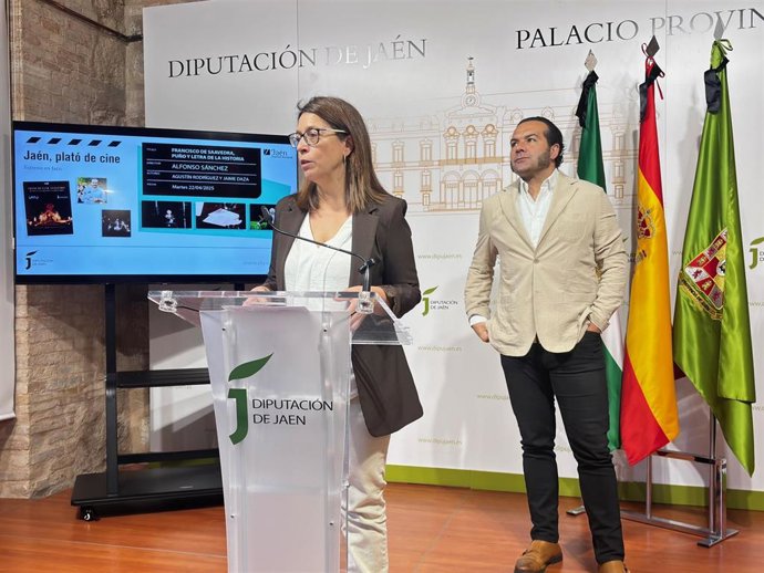 La diputada África Colomo durante la presentación de la película documental 'Francisco Saavedra, puño y letra de la historia'