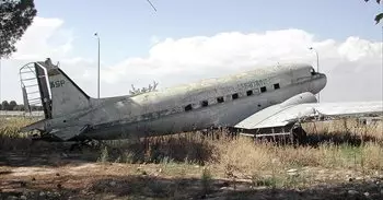 Acuerdo en el Congreso para que los aviones abandonados en los aeropuertos de Aena vayan a museos o se subasten