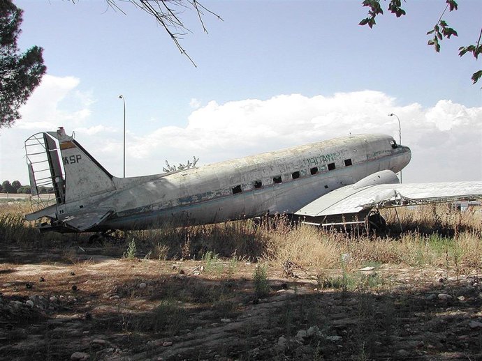 Archivo - Avion Abandonado Barajas