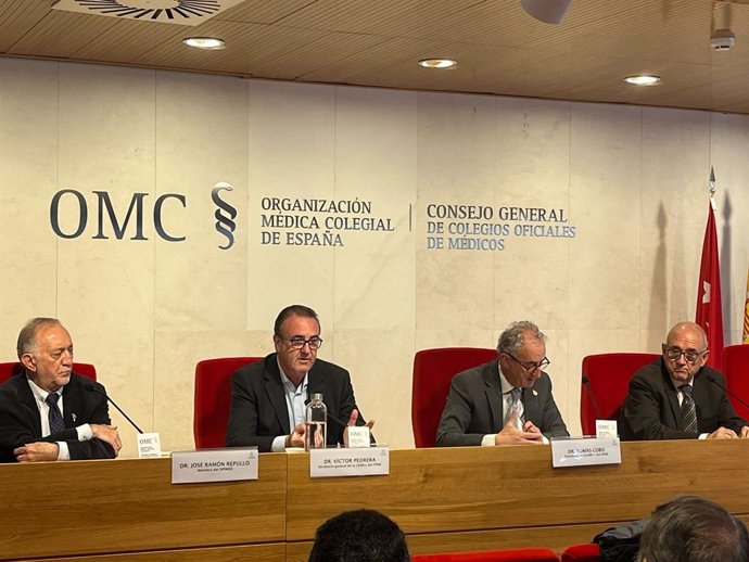 Presentación del documento 'Buen Gobierno de los Centros Sanitarios desde la perspectiva de la Profesión Médica'.