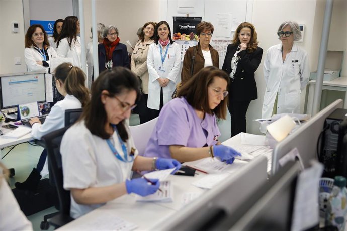 Comienza el tratamiento a un recién nacido tras detectarse el primer caso de síndrome del niño burbuja en la región