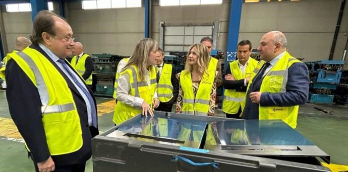 La vicepresidenta del Gobierno de Aragón, Mar Vaquero, visita la planta de Jordan Aragón en Figueruelas (Zaragoza).